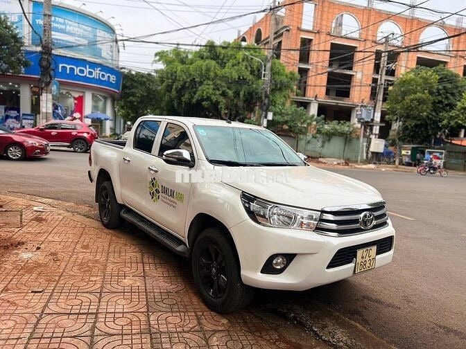 TOYOTA HILUX 2017 MT - Nhập Thái 435tr