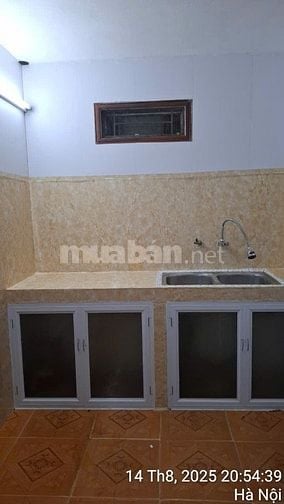 Cho thuê nhà chính chủ 2 tầng ngõ 509 Vũ Tông Phan