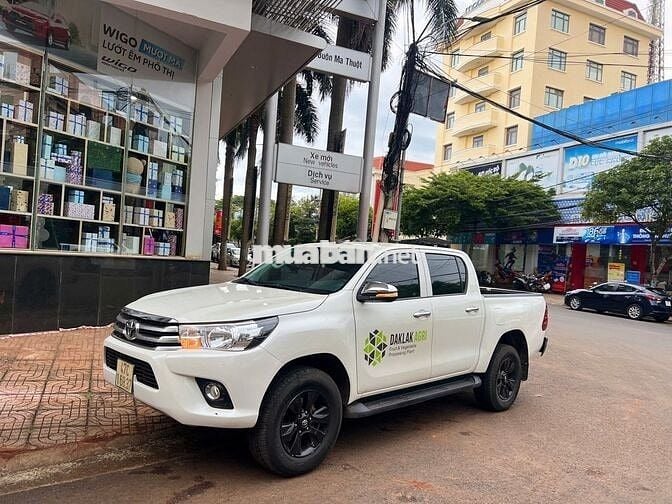 TOYOTA HILUX 2017 MT - Nhập Thái 435tr