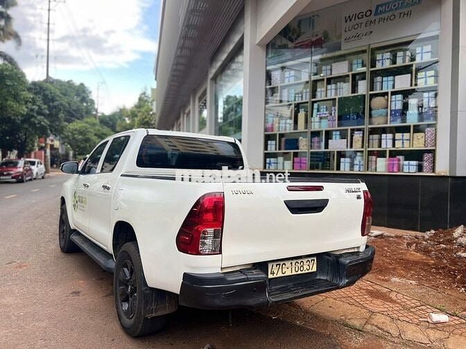 TOYOTA HILUX 2017 MT - Nhập Thái 435tr