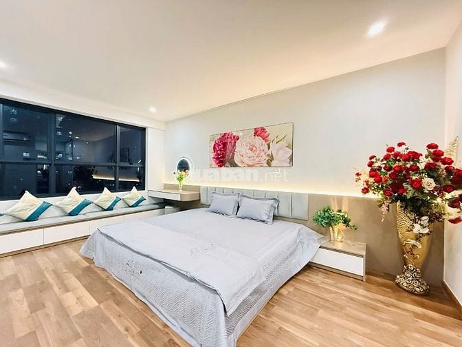 Bán gấp- căn 3 ngủ giá tốt- Goldmark City-Full nội thất 