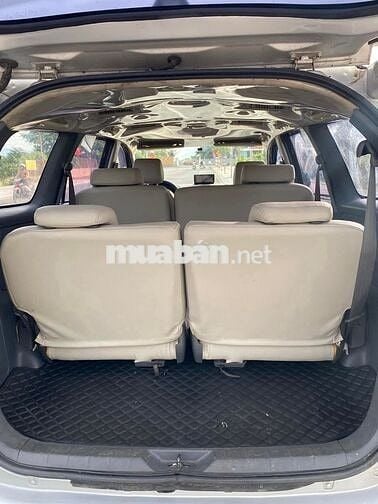 Toyota Innova 2013 J - 140000 km
