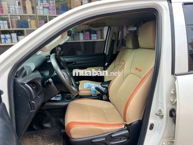 TOYOTA HILUX 2017 MT - Nhập Thái 435tr