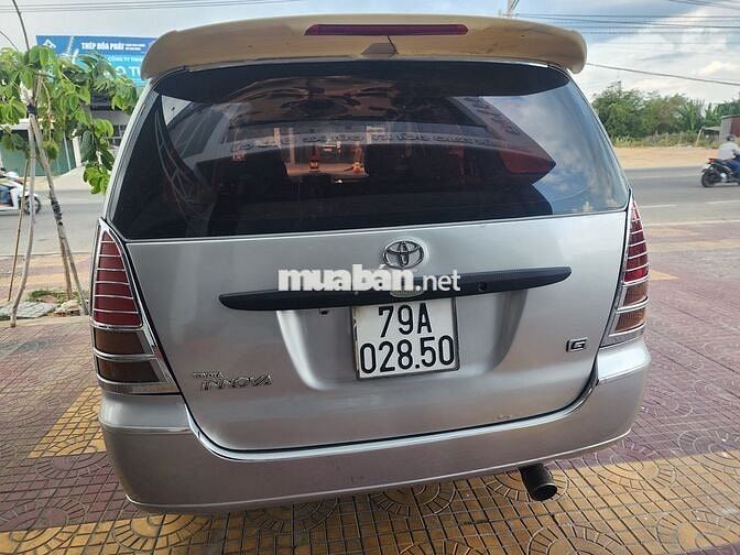 Toyota Innova 2008 J - 123456 km