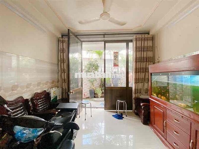 Nhà Sát Mặt Tiền - Bình Tân - 116m2 - 5 phòng thuê - Hiện Hữu - 5ty9