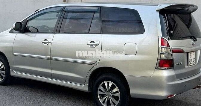TOYOTA INNOVA TỰ ĐỘNG 2016