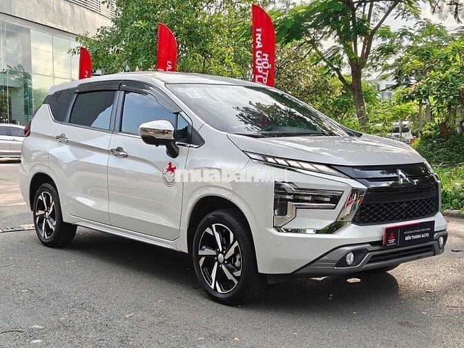 Mitsubishi Xpander AT Premium 2023 Odo 4v9