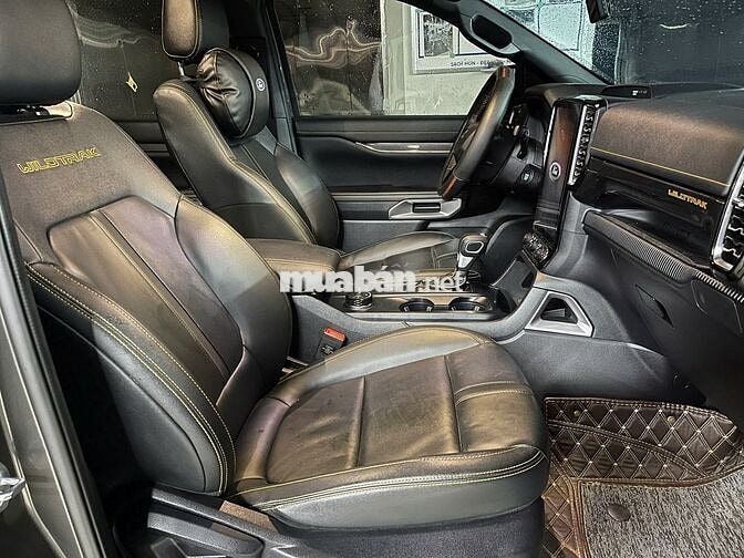 Ford Wildtrak 2 cầu 2023 Nắp thùng cuộn điện