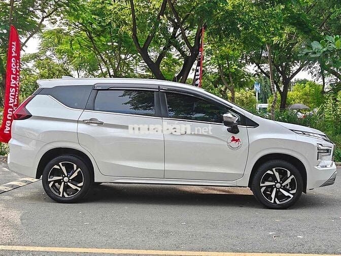 Mitsubishi Xpander AT Premium 2023 Odo 4v9