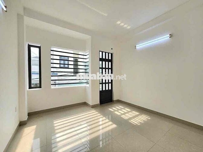Nhà Phố Liền Kề - Bình Tân - 52m2 - 4 Phòng - Hẻm Xe Tải - hơn 5tu