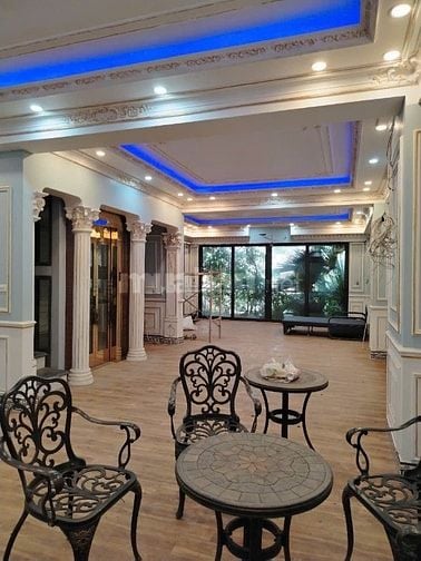 Tôi cần bán lô BTC2 Ciputra, quận Tây Hồ, dt 200 m, 4 tầng, Mt 9 m, 