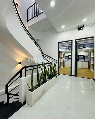 Bán CHDV Nguyễn Văn Khối 132m2 17PN khép kín DT 80 tr 16.5 tỷ
