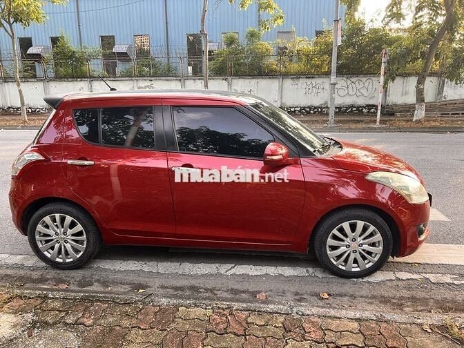 Suzuki Swift 2016 1.4 AT - 65000 km