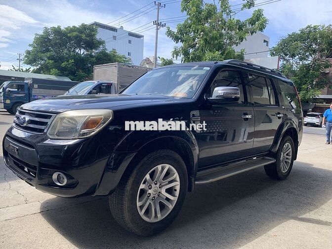 Ford Everest 2013 2.5L 4x2 MT - 150000 km