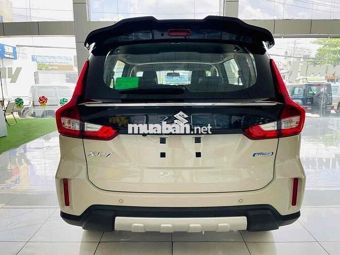 Suzuki XL7 2025 giảm 100% trước bạ hổ trợ nợ xấu