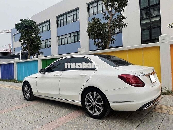 Mercedes Benz C Class C200 phom mới