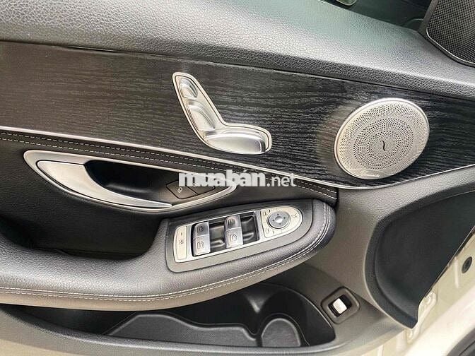 Mercedes Benz C Class C200 phom mới