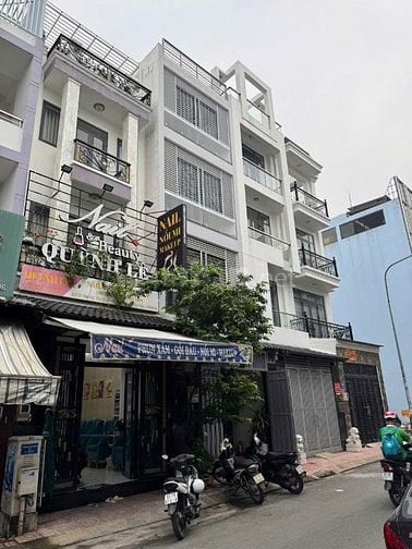 Mặt tiền hẻm xe hơi đi thoải mái đường Tân Kì Tân Quý ra Trường Trinh