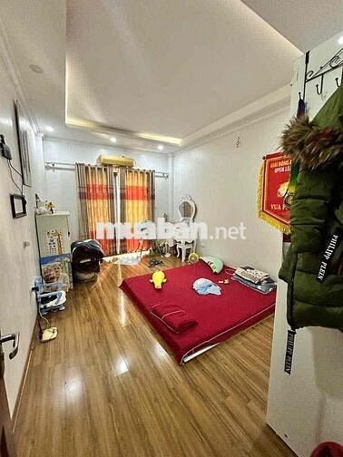 Siêu phẩm!Bán nhà Gia Quất, DT 31m² x 5 tầng,ngõ rộng,hơn 6 tỷ.