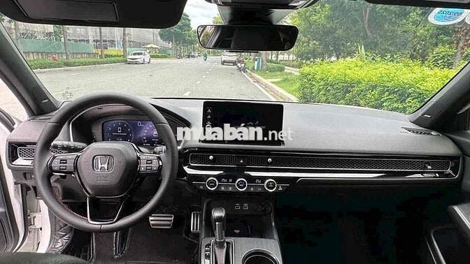 Honda Civic RS 2022 *** còn sót lại siêu ít k