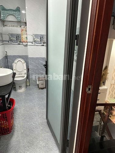 Mặt tiền hẻm xe hơi đi thoải mái đường Tân Kì Tân Quý ra Trường Trinh
