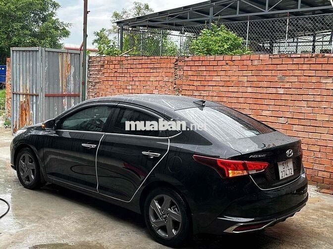Thích màu quyền lực, xe gia đình lướt xem ngay