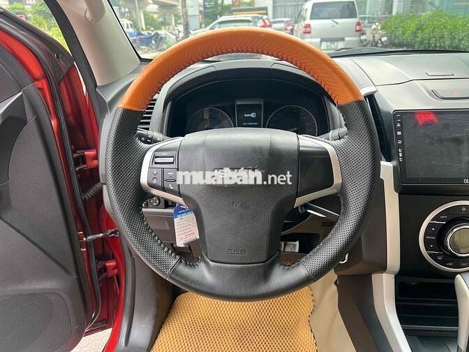 Isuzu Dmax 2016 LS 2.5 4x2 AT - 130000 km