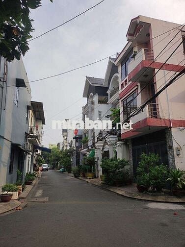 GIẢM CHÀO 200TR NHÀ ĐẸP - SỔ VUÔNG - HẺM XE TẢI TRÁNH