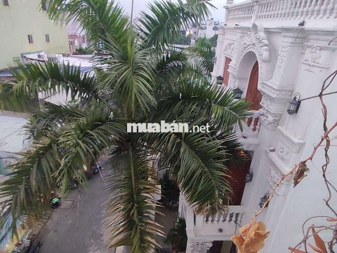 GIẢM CHÀO 200TR NHÀ ĐẸP - SỔ VUÔNG - HẺM XE TẢI TRÁNH