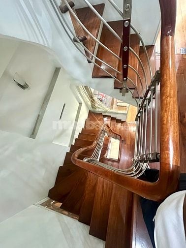 Nhà đẹp nguyên căn Đỗ Quang giáp Nguyễn Thị Định42m2,phân lô,vỉa hè,kd