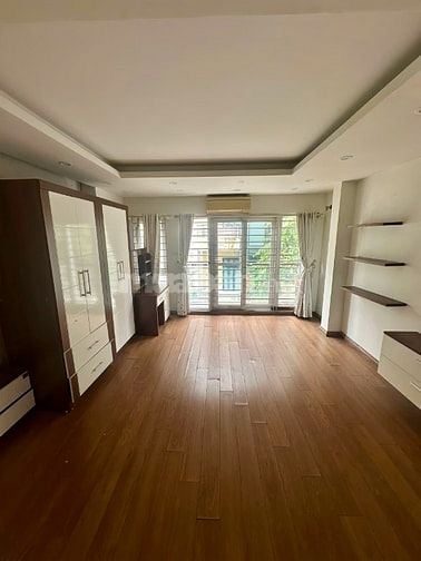 Nhà đẹp nguyên căn Đỗ Quang giáp Nguyễn Thị Định42m2,phân lô,vỉa hè,kd