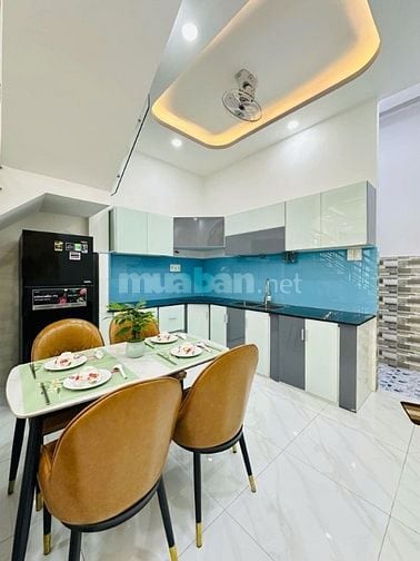 Nhỉnh 3 tỷ có ngay hàng hiếm đường 6m trung tâm Quận 1. LH: 0964463720