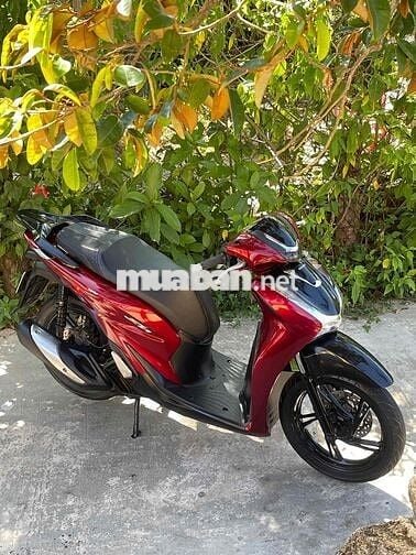sh 2022 giá 61 tr 700 sẵn trắng -đỏ -đen