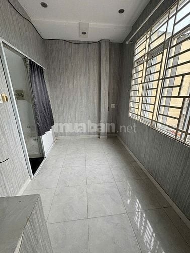 Bán gấp nhà H1183 PTH, P5. Trệt, 2 lầu, ST, 4mx20m, thêm 2 căn cấp 4 