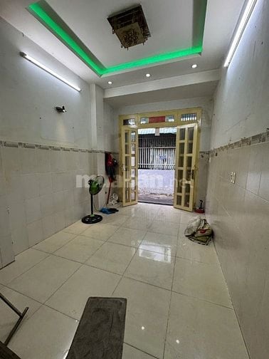 Bán gấp nhà H1183 PTH, P5. Trệt, 2 lầu, ST, 4mx20m, thêm 2 căn cấp 4 