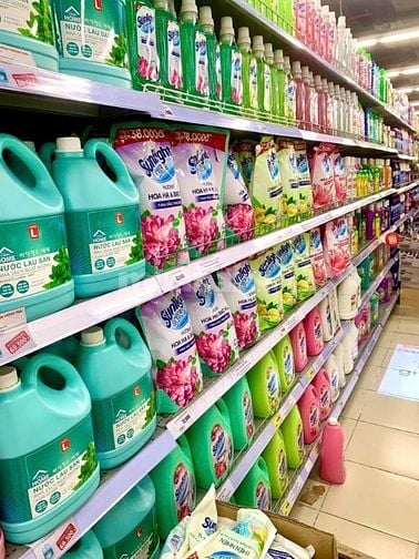 CỬA HÀNG TIÊU DÙNG TUYỂN NV Bán Hàng, Tạp Vụ, Bảo Vệ -Đi Làm Ngay 