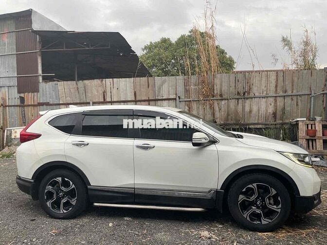 Honda CR V 2018 L - 120000 km