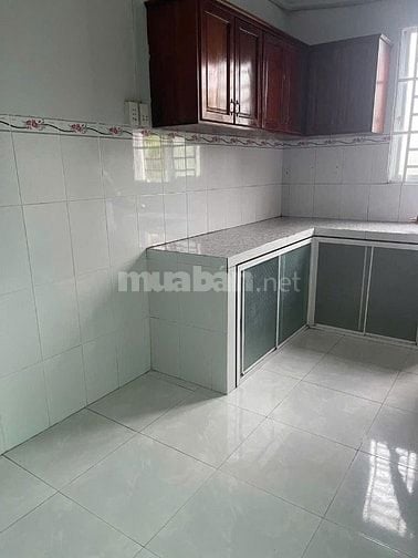 cần bán gấp căn nhà 111m2 ở Thới Tam Thôn - Hóc Môn giá 710 triệu