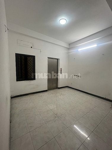 ⭐️Biệt thự 4 Lầu DT:8x17m, THANG MÁY đường xe tải 12m Đường Số 20,