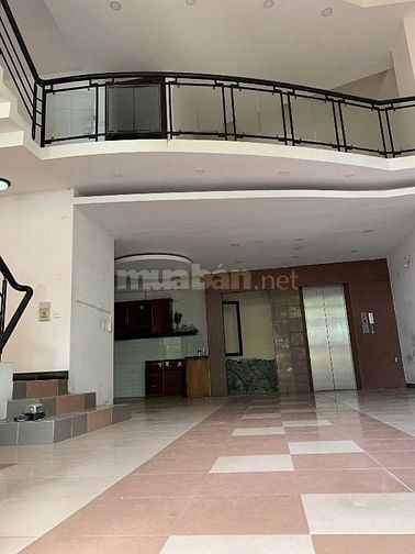 ⭐️Biệt thự 4 Lầu DT:8x17m, THANG MÁY đường xe tải 12m Đường Số 20,