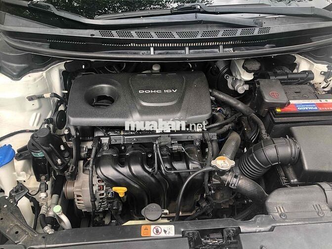 Kia Cerato 2016 1.6 MT