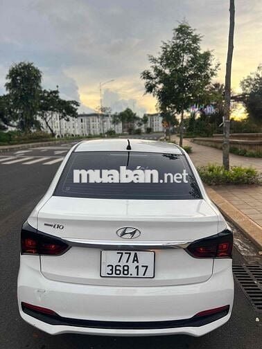 Hyundai Grand i10 2017 Sedan 1.2 Base - 150456 km