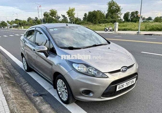 Ford Fiesta 2011 1.6 AT Sedan - 130000 km