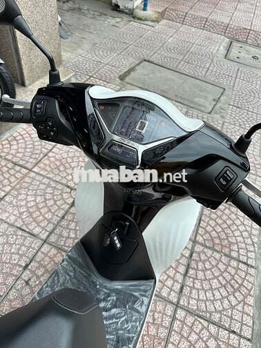 SH 150i ABS + HSTC 2020 Trắng Đen BSTP Chính Chủ