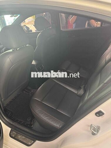 Hyundai Elantra 2019 1.6AT Sport - 57000 km