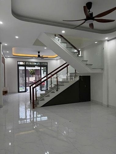 🏡 CHÍNH CHỦ BÁN NHÀ MỚI XÂY GẦN KCN CẦU TRÀM LONG, LONG AN GIÁ 2 TỶ 6