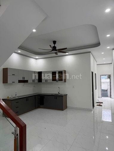 🏡 CHÍNH CHỦ BÁN NHÀ MỚI XÂY GẦN KCN CẦU TRÀM LONG, LONG AN GIÁ 2 TỶ 6