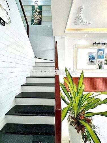 Cần Bán Gấp Nhà Bình Chánh Giá 1 tỷ 780 (Sổ Hồng Riêng)