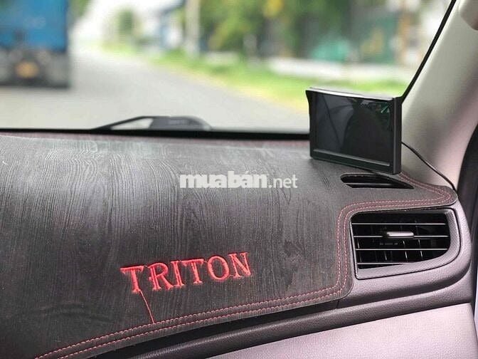 Mitsubishi Triton 2023 4x2 AT - 23000 km
