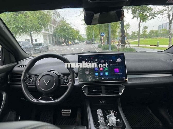 VinFast VF8 2022 - 33000 km